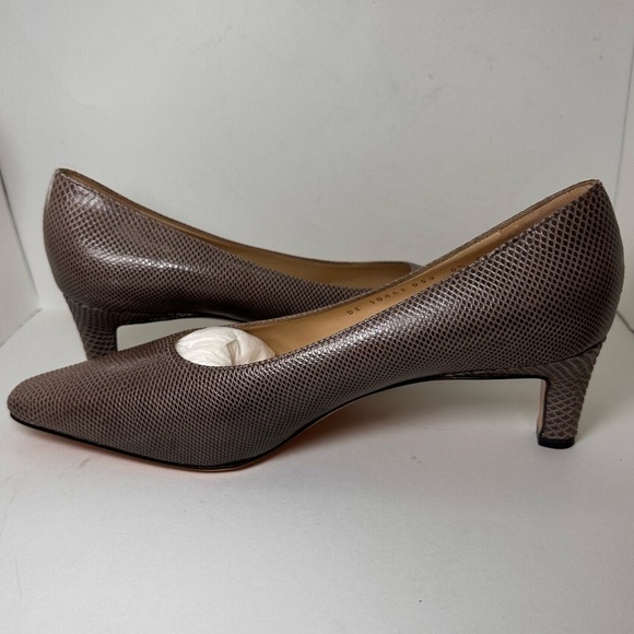 New Never Worn Salvatore Ferragamo Snakeskin Pumps Heels Leather Made Italy 8.5 - Picture 5 of 14